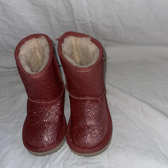 UGGs